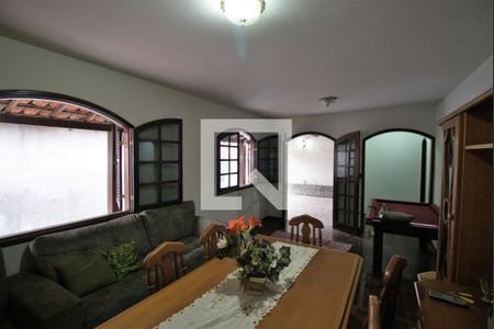 Sala de casa para alugar com 3 quartos, 90m² em Trindade, São Gonçalo