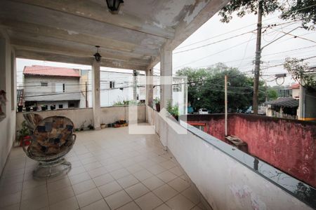 Piso 0: Varanda de casa para alugar com 6 quartos, 305m² em Vila Arapua, São Paulo