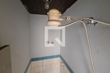 Apartamento para alugar com 100m², 2 quartos e sem vaga Apartamento para alugar com 100m², 2 quartos e sem vagaBanheiro de Serviço