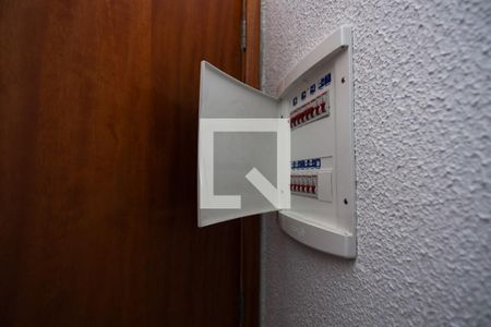 Lavabo - detalhes de casa de condomínio para alugar com 2 quartos, 70m² em Quinta dos Angicos, Cotia