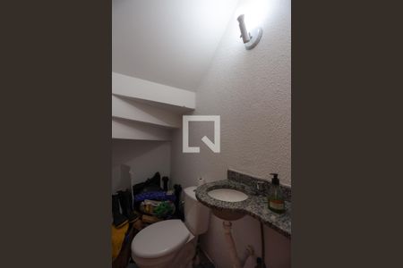 Lavabo de casa de condomínio para alugar com 2 quartos, 70m² em Quinta dos Angicos, Cotia