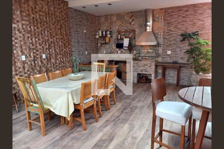 Casa à venda com 3 quartos, 388m² em City Bussocaba, Osasco