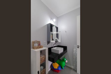 Casa à venda com 180m², 3 quartos e 2 vagasBanheiro da Suíte 2