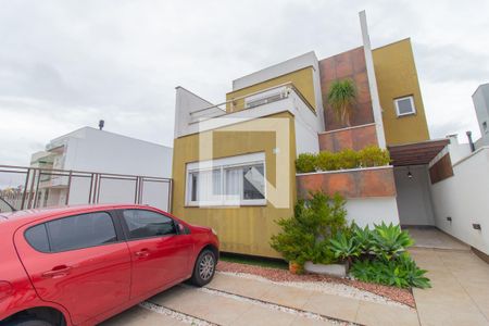 Casa à venda com 180m², 3 quartos e 2 vagasFachada