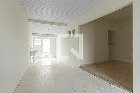 Casa para alugar com 70m², 2 quartos e 1 vaga Casa para alugar com 70m², 2 quartos e 1 vagaÁrea de Serviço