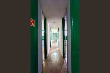 Casa para alugar com 300m², 5 quartos e 6 vagasCorredor