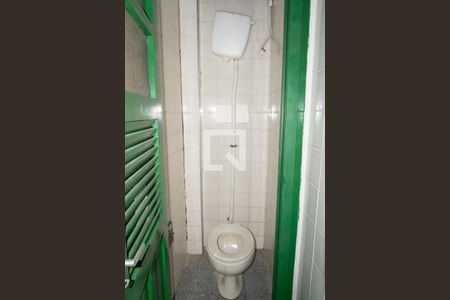 Casa para alugar com 300m², 5 quartos e 6 vagasBanheiro