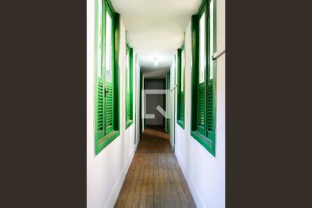 Casa para alugar com 300m², 5 quartos e 6 vagasCorredor