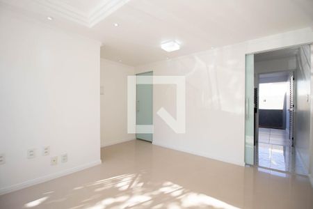 Casa à venda com 58m², 2 quartos e 2 vagasSala