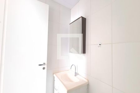 Apartamento para alugar com 67m², 3 quartos e 1 vaga Apartamento para alugar com 67m², 3 quartos e 1 vagaBanheiro da Suíte