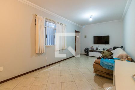 Sala de casa para alugar com 3 quartos, 160m² em Jardim Monjolo, São Paulo