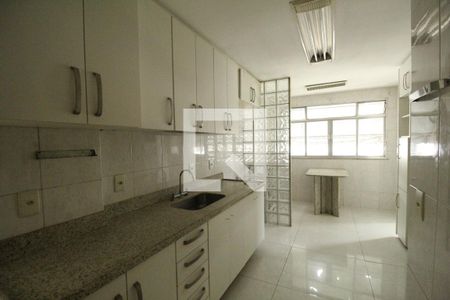 Apartamento à venda com 300m², 5 quartos e 3 vagasCozinha