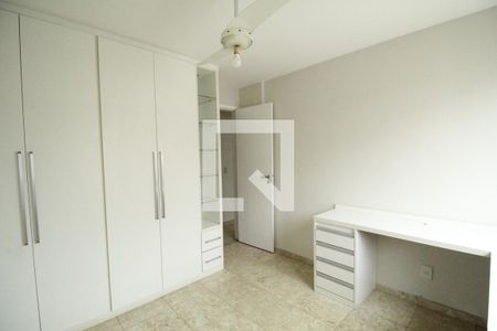 Apartamento à venda com 300m², 5 quartos e 3 vagasQuarto 2