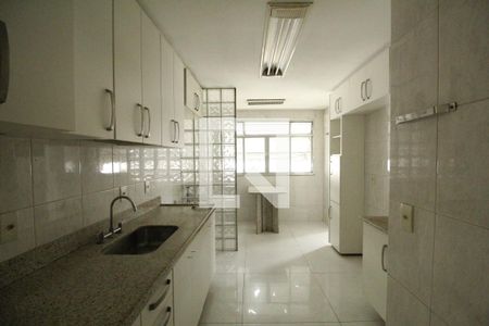 Apartamento à venda com 300m², 5 quartos e 3 vagasCozinha