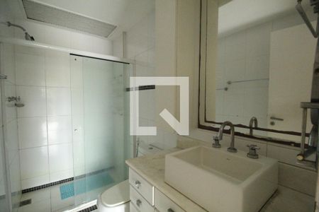 Apartamento à venda com 300m², 5 quartos e 3 vagasBanheiro da suíte 1