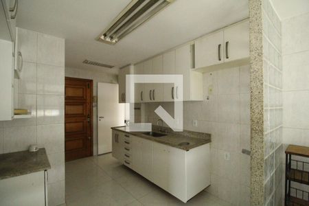 Apartamento à venda com 300m², 5 quartos e 3 vagasCozinha