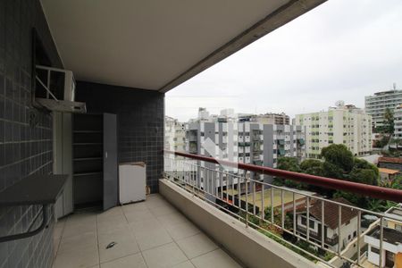 Apartamento à venda com 300m², 5 quartos e 3 vagasQuarto 3 - Varanda se comunica com a suíte 1