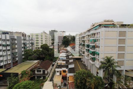 Apartamento à venda com 300m², 5 quartos e 3 vagasQuarto 3 - Varanda se comunica com a suíte 1/vista