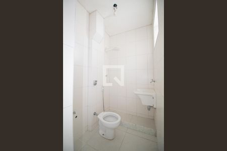 Banheiro social de kitnet/studio à venda com 0 quarto, 37m² em Copacabana, Rio de Janeiro