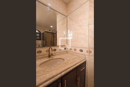 Casa à venda com 210m², 3 quartos e 5 vagas Casa à venda com 210m², 3 quartos e 5 vagasBanheiro da Suíte