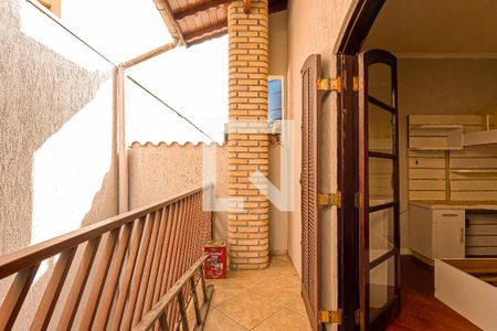 Casa à venda com 210m², 3 quartos e 5 vagas Casa à venda com 210m², 3 quartos e 5 vagasVaranda do Quarto 2