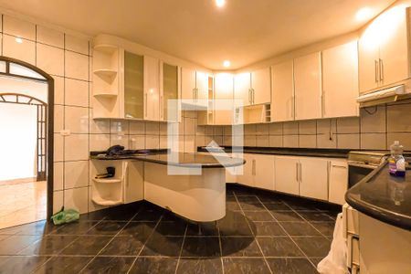 Casa à venda com 210m², 3 quartos e 5 vagas Casa à venda com 210m², 3 quartos e 5 vagasCozinha