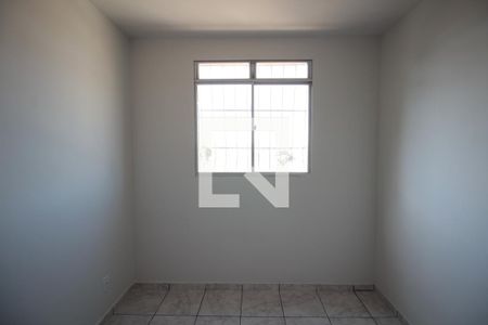 Quarto 2 de apartamento para alugar com 2 quartos, 45m² em Piratininga (venda Nova), Belo Horizonte