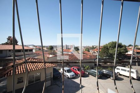 Vista do Quarto 1 de apartamento para alugar com 2 quartos, 45m² em Piratininga (venda Nova), Belo Horizonte