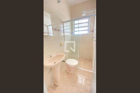 Banheiro  de casa para alugar com 1 quarto, 60m² em Vila Moinho Velho, São Paulo
