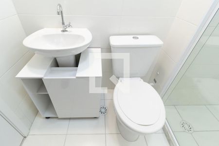 Apartamento à venda com 42m², 2 quartos e 1 vagaDetalhe do banheiro
