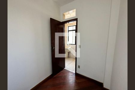 dispensa de apartamento para alugar com 3 quartos, 80m² em Funcionários, Belo Horizonte