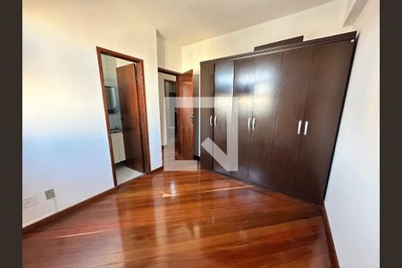 quarto de apartamento para alugar com 3 quartos, 80m² em Funcionários, Belo Horizonte