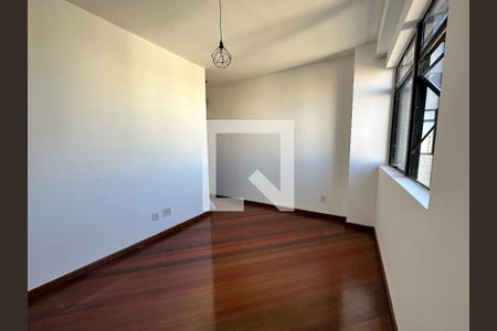 sala de apartamento para alugar com 3 quartos, 80m² em Funcionários, Belo Horizonte