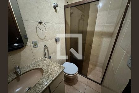 banheiro comum de apartamento para alugar com 3 quartos, 80m² em Funcionários, Belo Horizonte