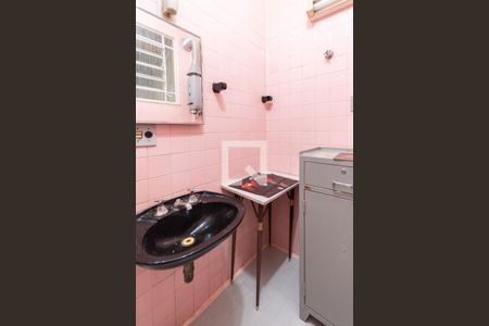 Apartamento para alugar com 62m², 2 quartos e sem vagaBanheiro