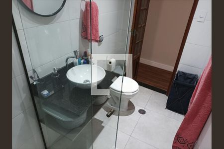 Casa à venda com 245m², 7 quartos e 1 vagaBanheiro 03