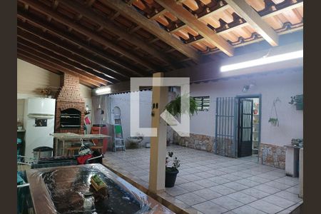 Casa à venda com 245m², 7 quartos e 1 vagaÁrea comum - Churrasqueira