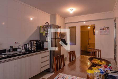 Casa à venda com 119m², 3 quartos e 2 vagas Casa à venda com 119m², 3 quartos e 2 vagasCozinha