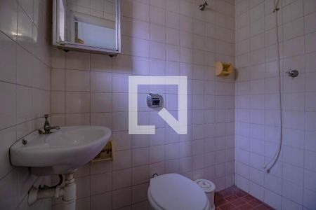 Casa à venda com 119m², 3 quartos e 2 vagasBanheiro