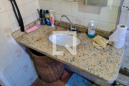 Casa à venda com 145m², 2 quartos e 2 vagasBanheiro