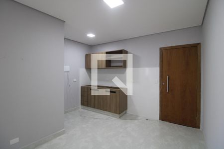 Cozinha de apartamento para alugar com 1 quarto, 25m² em Vila Santana, São Paulo