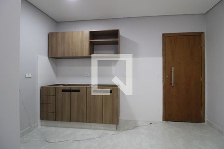 Cozinha de apartamento para alugar com 1 quarto, 25m² em Vila Santana, São Paulo