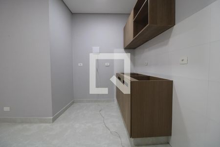 Cozinha de apartamento para alugar com 1 quarto, 25m² em Vila Santana, São Paulo
