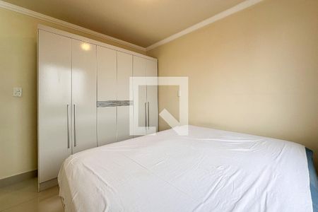 Apartamento para alugar com 76m², 2 quartos e 2 vagasQuarto 2 - Suíte