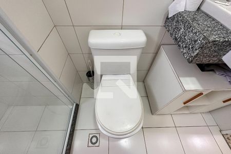Apartamento para alugar com 76m², 2 quartos e 2 vagasBanheiro do Quarto 2