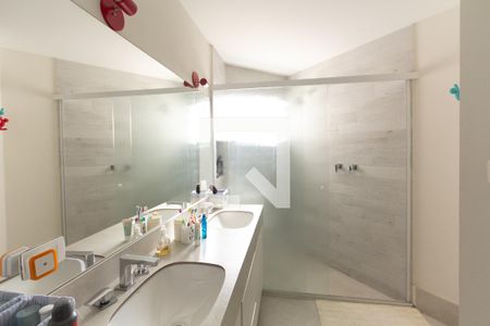 Apartamento à venda com 152m², 3 quartos e 1 vagaBanheiro da Suíte 