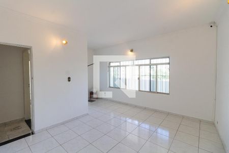 Sala de casa para alugar com 4 quartos, 159m² em Cipava, Osasco