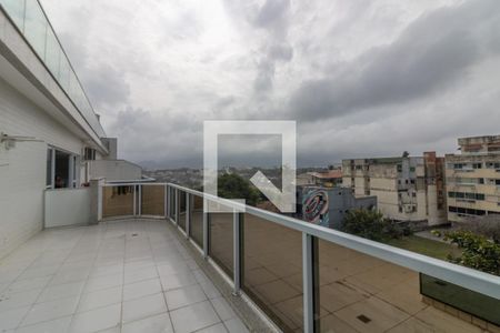 Apartamento à venda com 442m², 5 quartos e 4 vagasSuíte 3 - varanda