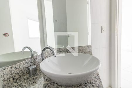 Apartamento à venda com 442m², 5 quartos e 4 vagasSuíte 2 - banheiro