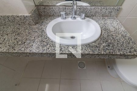 Apartamento à venda com 442m², 5 quartos e 4 vagasSuíte 4 - banheiro